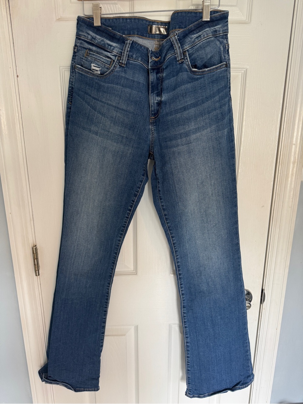 Kut from the Kloth Medium Blue Straight-Leg Women's Jeans